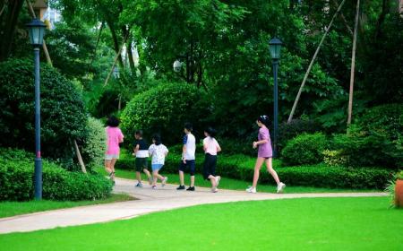 晨跑和夜跑哪个更科学